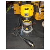 DEWALT 7 Amp Corded 1ï¿½" Compact Router