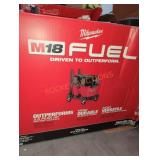 Milwaukee M18 6 Gal Wet/Dry Vacuum