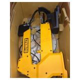 DeWalt 20" Variable Speed Scroll Saw Corded