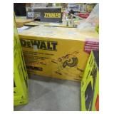 DeWalt 12" double bevel compound sliding mitersaw