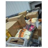 Mixed Shoe Shelf Lot, 20 Pair