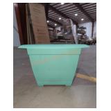 Bloem 15" Green Square Planter