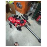 Milwaukee M18 compact vacuum