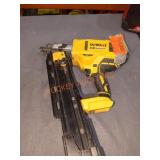 DeWalt 20V 21ï¿½ brad nailer, tool Only