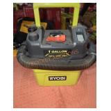 Ryobi 18v Cordless 1 gal wet/dry Vacuum