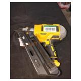 DEWALT 20V 30ï¿½ paper tape framing nailer