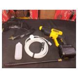 DEWALT 550psi cleaner, tool Only