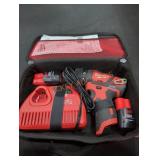Milwaukee M12 Screwdriver Kit