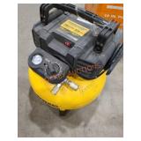 DeWalt 6 Gallon Air Compressor Corded 165 PSI