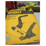 DeWalt 2 in 1 flooring tool