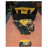 DeWalt 20V Framing Nailer Kit