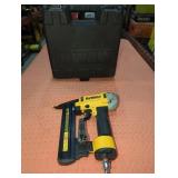 DeWalt 18GA Narrow Crown Staple