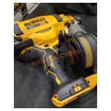 DeWalt 15 Degree Coil Roofing Nailer Kit