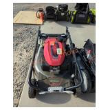 Honda 21" self propelled gas powered push mower