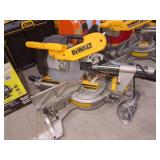 DEWALT Corded 14" Sliding Compound Miter Saw