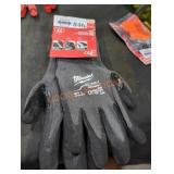 Milwaukee 9" large level 5 gloves