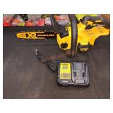 DEWALT 20v 12" Chainsaw with Charger