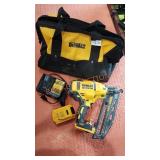 Dewalt 16G Finishing Nailer