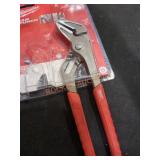 Milwaukee 2 pc.-6"& 10"Comfort Grip Straight Jaw