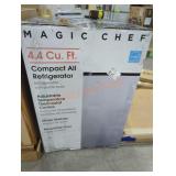 Magic Chef 4.4 cu ft compact all refrigerator