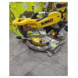 DeWalt Corded 12 " Compound Miter Saw