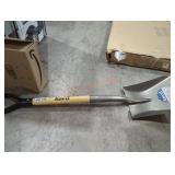 Anvil D-Handle transfer shovel