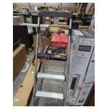 Gorilla ladders 2 step 250 lb max