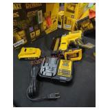 DeWalt 20v 23 ga pin nailer kit