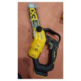 Dewalt 20v 8" Pruning Chainsaw