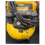 DeWalt 6 Gallon Air Compressor 165 PSI Corded