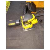 DeWalt Corded 1/4 Sheet Palm Grip Sander