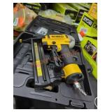 DeWalt 18 ga finish stapler