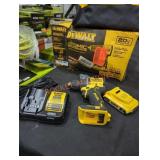 DeWalt 20v 1/2" hammer drill kit