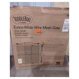 TODDLEROO Wide Wire Mesh Gate 32 in.