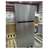 Vissani 18 cu ft refrigerator and freezer