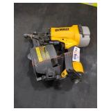 DeWalt 15ï¿½ Coil Siding and Fencing Nailer