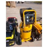DEWALT 15 Gal. Portable Electric Air Compressor
