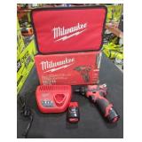 Milwaukee M12 1/4" Hex Screwdriver Kit
