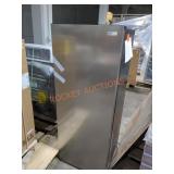 MILTON PICK UP Vissani Upright Freezer 6.9cu ft