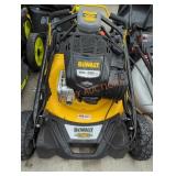 DeWalt 21" gas powered push mower