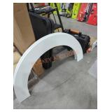 2 white semi circles