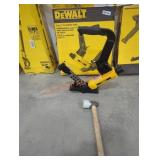 DeWamt 2-in-1 Flooring Tool