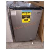 Magic Chef 4.5Cu.ft. Mini Refrigerator w Freezer