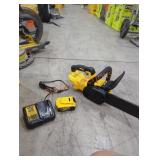 DeWalt 20v 12" brushless 5 ah compact chainsaw kit
