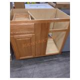 36" x 24" x 34.5" ind Corner Kitchen Base Cabinet