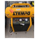 DeWalt 4.5Gal 225psi Corded Air Compressor