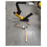 DeWalt 2-N-1 Flooring Tool