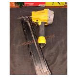 DeWalt Pneumatic 21ï¿½  Round Head Framing Nailer