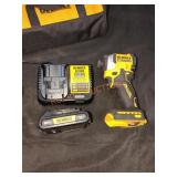 DeWalt 20V 1/4" 3 Speed Impact Driver Kit