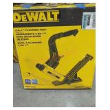 DeWalt 2-N-1 Flooring Tool